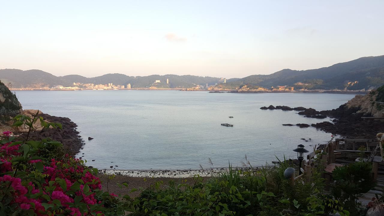 Furen Homestay Nangan Exterior photo