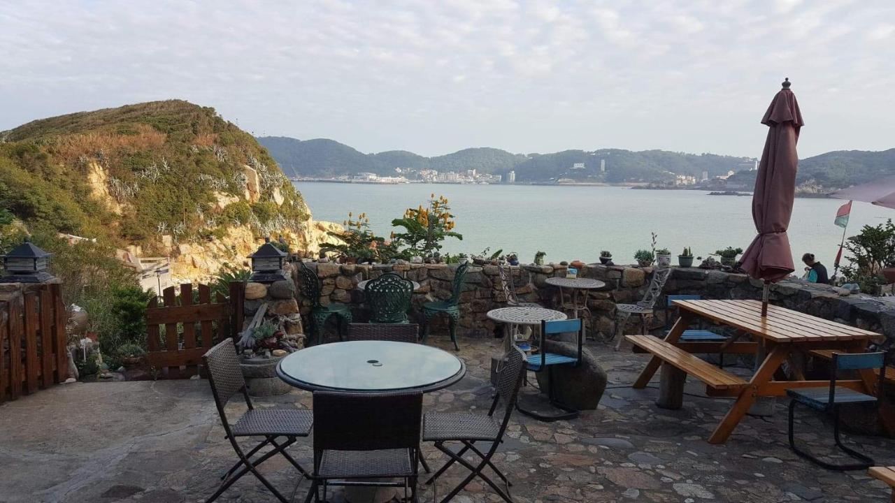 Furen Homestay Nangan Exterior photo